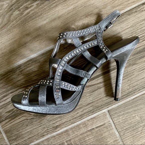 Audrey Brooke Strappy Charcoal Heels - Picture 3 of 6